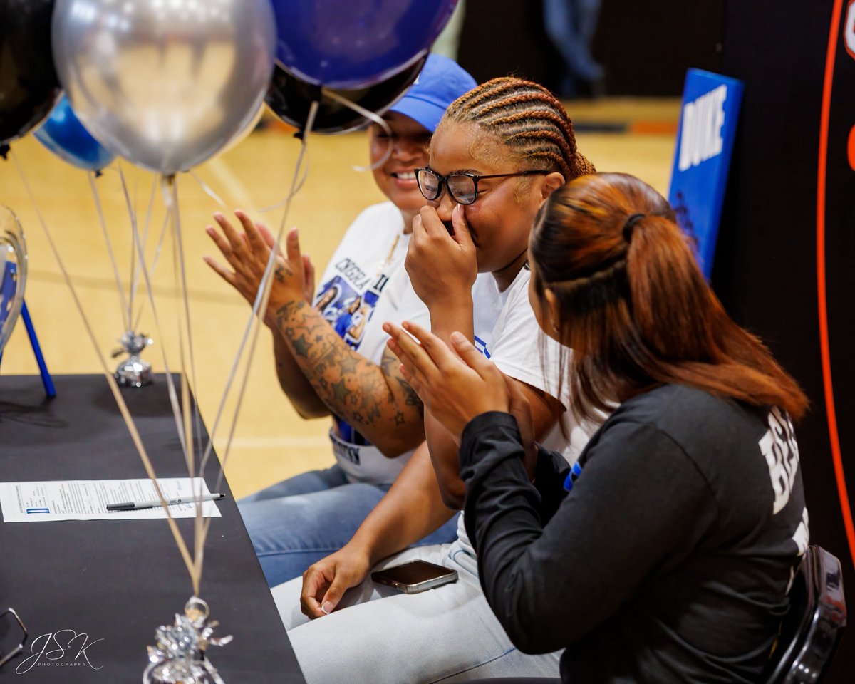 It takes a village, &amp; today my village stands tall. Thank you to every coach who believed in me ,teammates who pushed me , every friend who supported, and every person who spoke life into my dreams.
Signing Day is a win for all of us.💙🔥
#SigningDay #Grateful #NextChapter