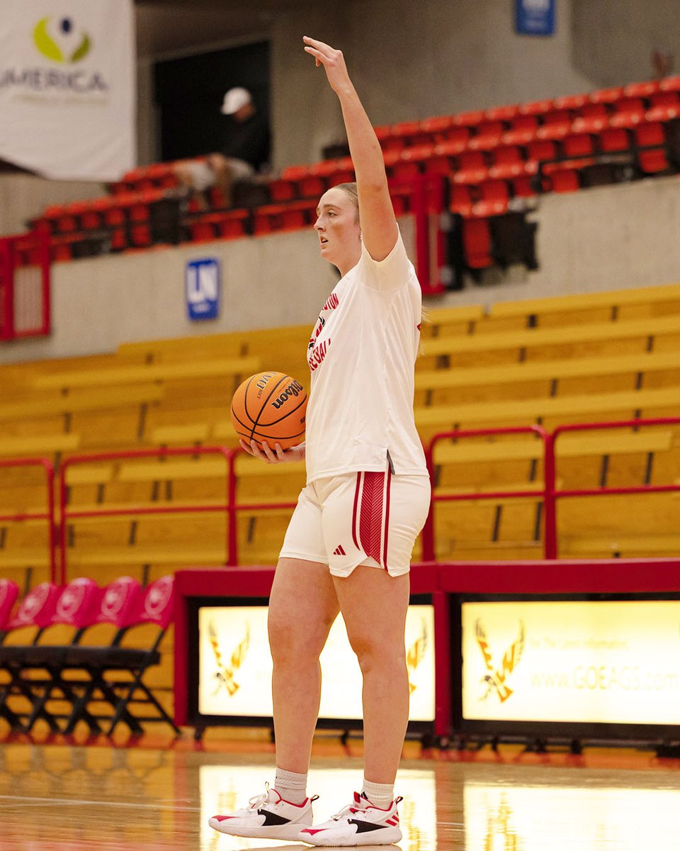EWUWBB's tweet photo. Gametime Eags!  

#GoEags #FEO https://t.co/gFzOT6o8xu