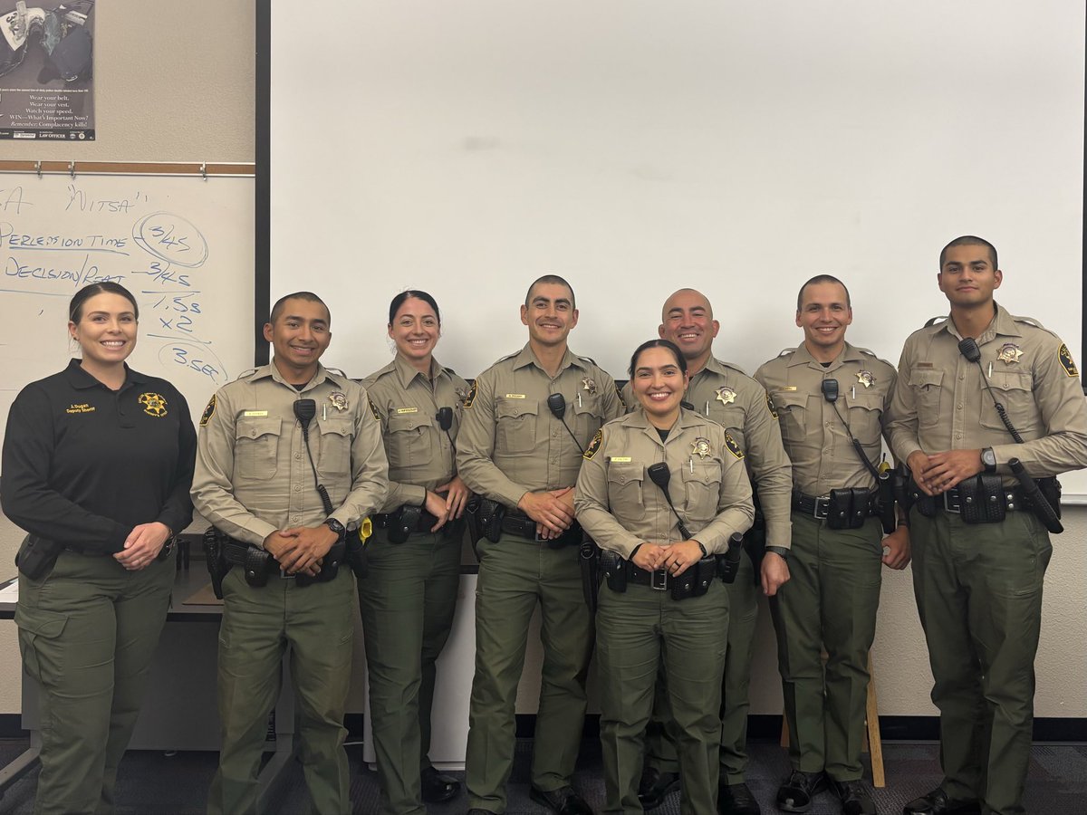 SLOSheriff's tweet image. Proud of our recruits at Allan Hancock College’s Law Enforcement Academy. Just weeks from graduation and becoming deputies. Keep pushing — you’re almost there.

#FutureDeputies #LawEnforcementAcademy #SLOSheriff
