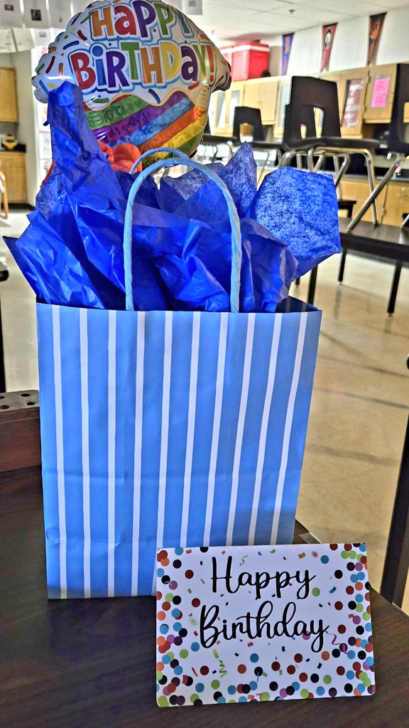 ZachryAVID's tweet image. Our alumni were back on campus today as our College Grad Panel. They continue to strive and thrive in their fields!

Key Takeaways:
- Get involved
- Choose your circle wisely
- Take care of your GPA

(They even brought a late birthday gift as well. 🥹)