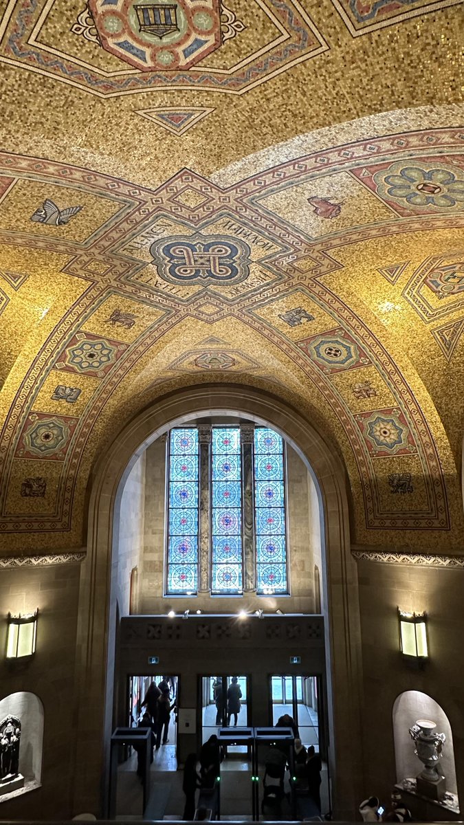 MadeleineViole's tweet photo. I spent an inspiring afternoon at the Toronto Museum 🏛️🔍. Every detail of the museum made me feel the seamless connection between art and history, as if I had traveled through time.
#HistoricalHeritage #CulturalExploration #ArtAndHistory https://t.co/Zaa3NUnv2k