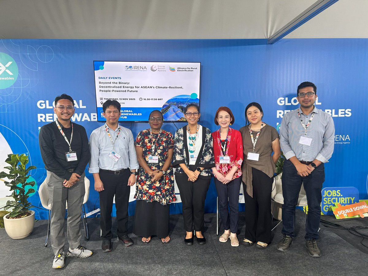 IRENA's tweet image. Community-anchored power systems can enhance resilience, reliability &amp;amp; inclusiveness.

At #COP30, modular &amp;amp; locally governed solutions in #ASEAN &amp;amp; the Pacific were showcased for their ability to absorb climate shocks, speed recovery &amp;amp; align local priorities w/ national planning.