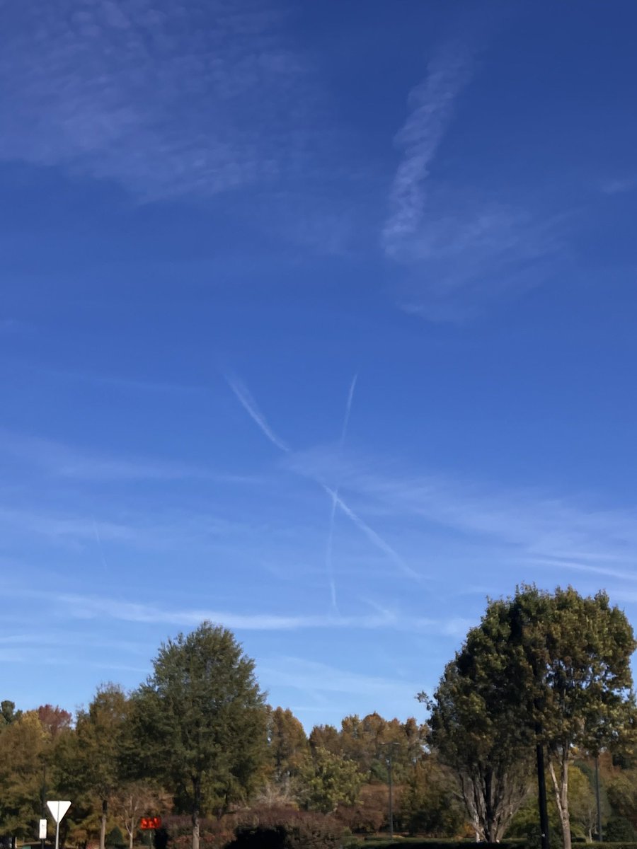 MomMission84's tweet image. Yea we DO want to talk about #Chemtrails  and #GeoEngineering    It is a crime against humanity!  END IT NOW!!!!