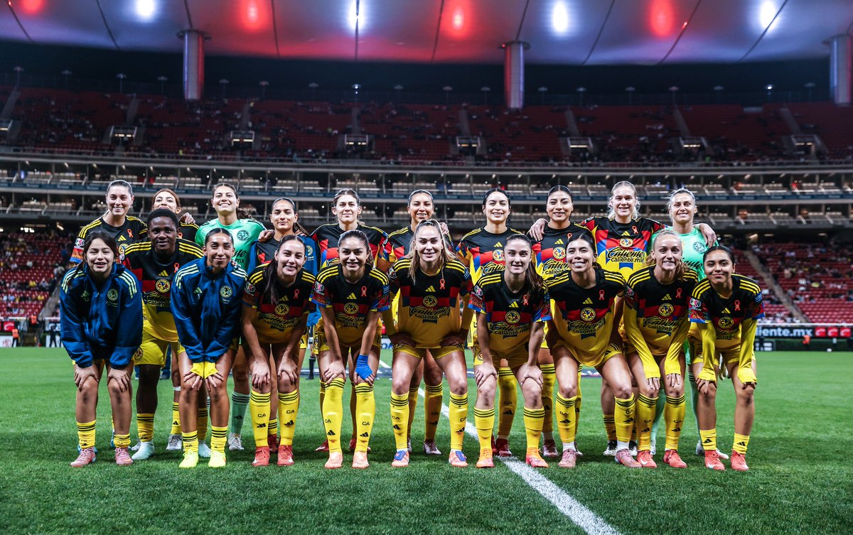 AmericaFemenil's tweet photo. ⏱️ 16’ | Nuestras Superpoderosas. ✨🦅
⚽️ Chivas 0 vs. 1 América. https://t.co/eDKSWd7Nbc