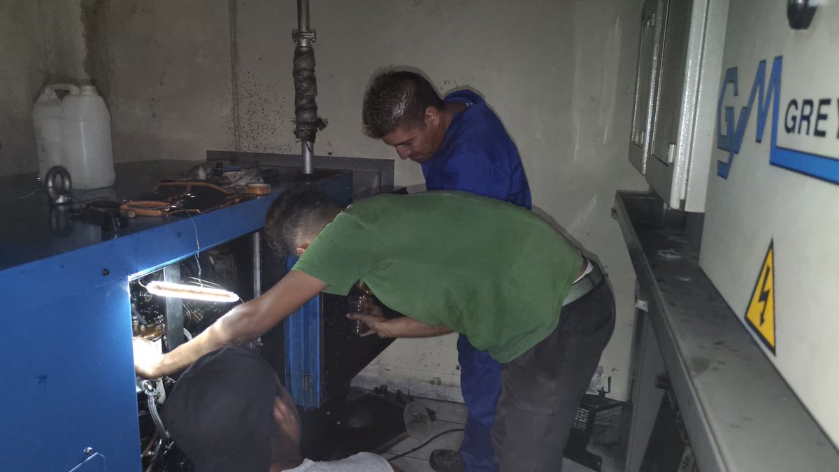 Se da solución a avería del Grupo Electrógeno del Caney de las Mercedes entre los especialistas de  #Etecsa_CubaGranna y trabajadores del Centro de Telecomunicaciones. <a href="/YudelkisOrtizB/">Yudelkis Ortiz Barceló</a> <a href="/BorgesOlivero/">Carlos Borges Oliveros</a> <a href="/ETECSAGranma/">Bayamesa2025</a> <a href="/FonsecaOsmely/">Osmely Yudinich Fonseca Rosabal</a>