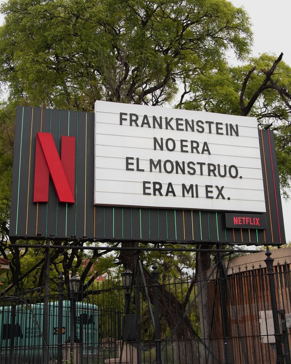 sadnessofsauron's tweet image. 😂