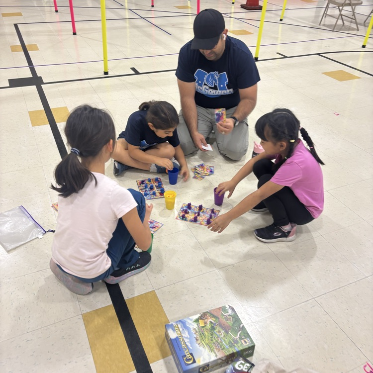 McGowenES's tweet photo. We had a great time at our PTA Game Night &amp; Silent Auction this evening! What a great way to unplug and spend time as a McGowen Family! https://t.co/IeqpJTyYBB