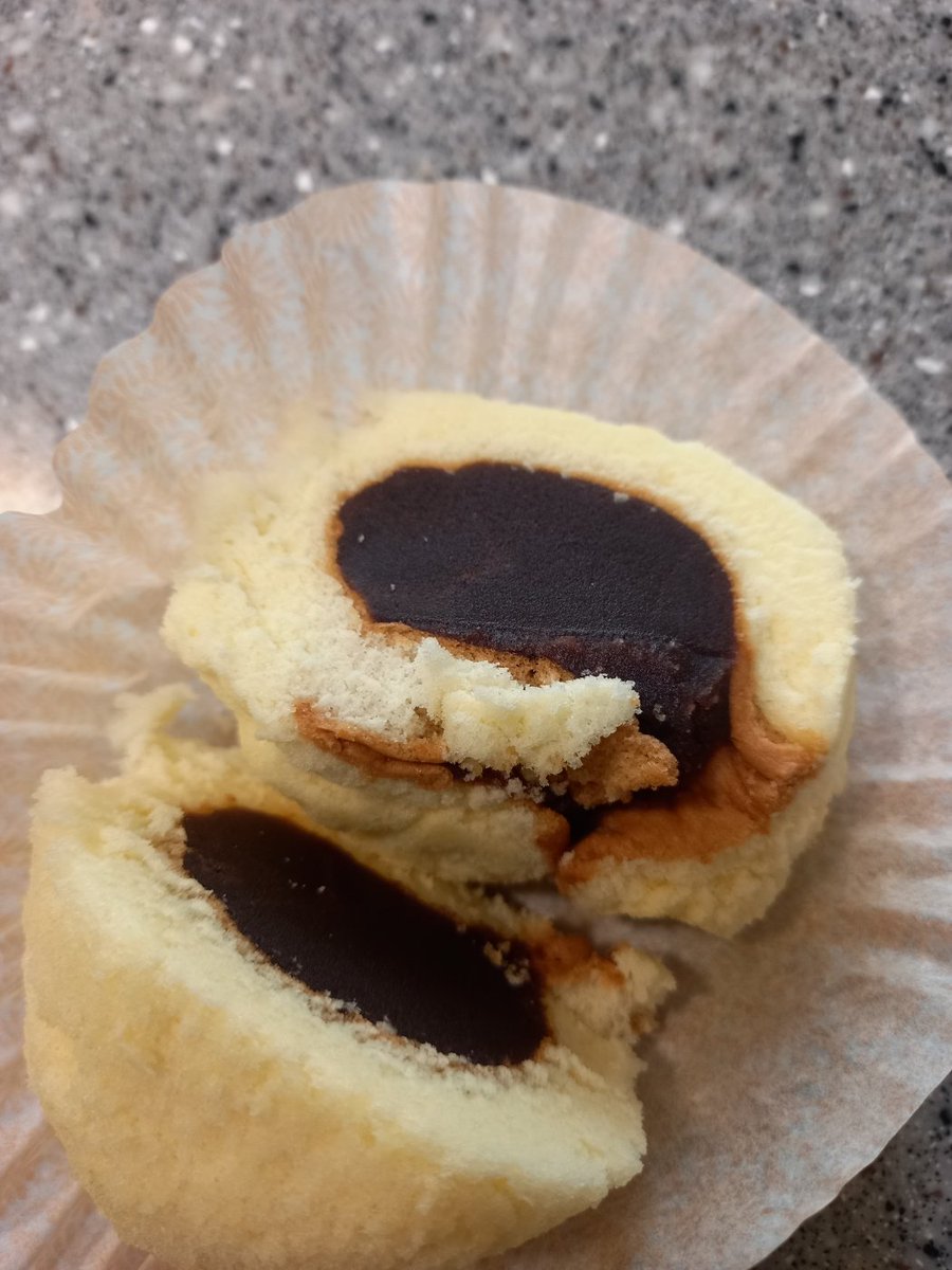 순천가면

무조건 사먹던

화월당 볼 카스테라😍😍

이제 그냥 배달로~

존맛탱 안먹어보신듯

드셔보시길😁