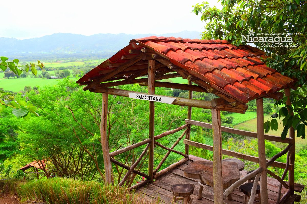 Rancho Vuelo del Águila te sorprende con paz, aire fresco y paisajes que enamoran 🌲🦅. Perfecto para venir en grupo y llenar tu cámara de momentos únicos 📸✨ Ubicado en Intelí, Jalapa. #RelaxNica #NicaraguaSensacional