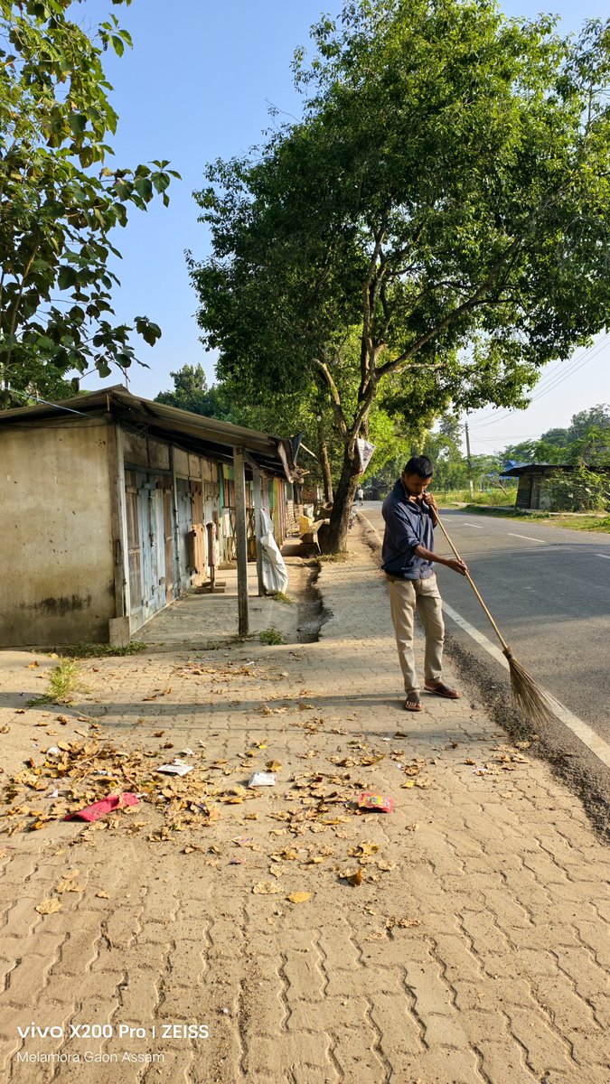 bitupon88900972's tweet photo. It's Time For The Morning
#destinationkhumtai #cleankhumtai #cleanmelamora #SwachhaaHiSeva #plogging #avoidplastic #SwachhBharat @Mrinal_MLA @himantabiswa @CMOfficeAssam @narendramodi @PMOIndia @NANDANPRATIM @Pijush_hazarika @PmargheritaBJP @KamakhyaTasa @manabdeka @borgohainSBG https://t.co/KxXn3Ils73