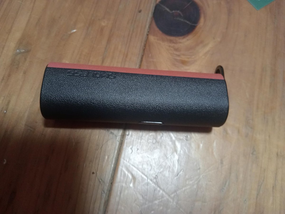 #お客様の声 
２度吸い
一回吸った後にまた吸えます。 コスパいいのでこれから重宝すると思います。最高です

 #SMOLESS #アイコス #限定カラー