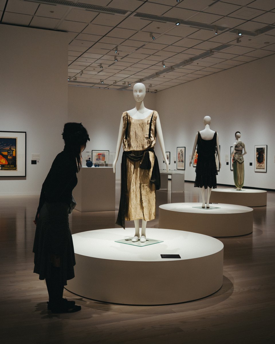 アール・デコ展✨展示作品をご紹介】 1. ポール・ポワレ 《イヴニング