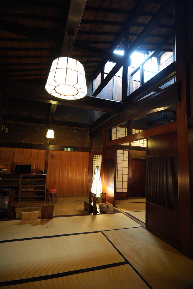 murahan26's tweet photo. 村半は、
明治8年に建てられた主屋エリアを
予約が入っていない時間帯は観光客様にも見学していただけるよう、無料で開放しております。
もし施設利用をご希望の場合、高山市以外の方でも利用者登録が可能ですので、お気軽にお声がけください☺️
#村半 https://t.co/Th38BUeUDj