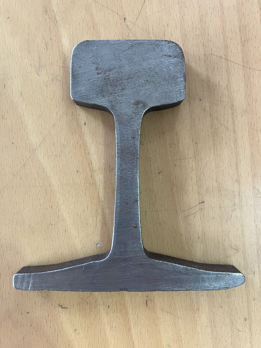 naddist_eken's tweet image. 【鉄道クラスタの皆様へ】今週末11/15に摩耶山掬星台で、摩耶ケーブル、ロープウェー、六甲有馬ロープウェーで、実際に使用していた施設備品やグッズの特別販売会があります。ご興味ある方にご紹介いただけましたら幸いです。詳細→ koberope.jp/news/maya/post…