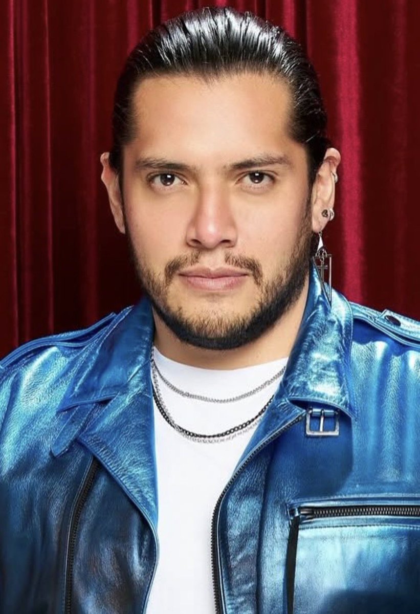 puenteadriana88's tweet photo. Amo como Teo tiene a sus h4t3rs derrotados emocionalmente y sin argumentos válidos.

Le dicen mueble y le dedican más publicaciones que a sus favoritos.

T1c T1c B00m!!!.

#LaGranjaVIP 
#TeamTeo https://t.co/PPdJvgnv29