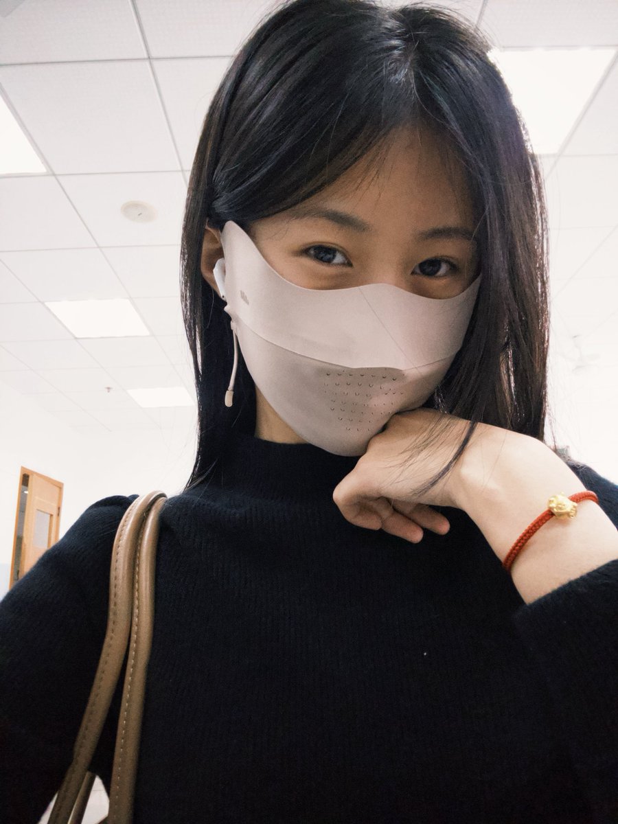 人到底为什么会做梦？
虽然是梦，但是在梦里被背叛抛弃的感觉，也会影响一整天的心情