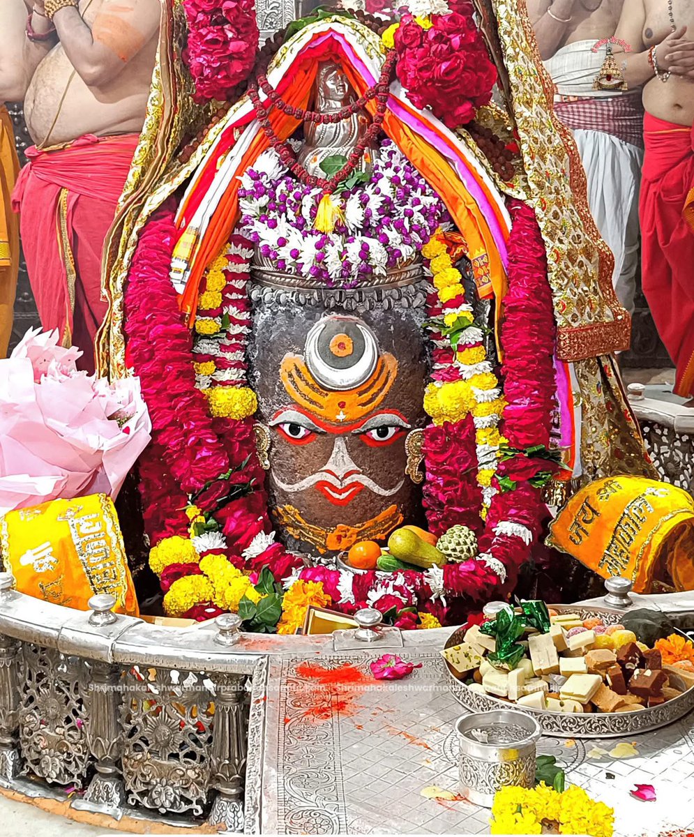 computerbaba3's tweet image. महाकालेश्वर ज्योतिर्लिंग जी के आज के भस्म आरती श्रृंगार दिव्य दर्शन 14.11.2025