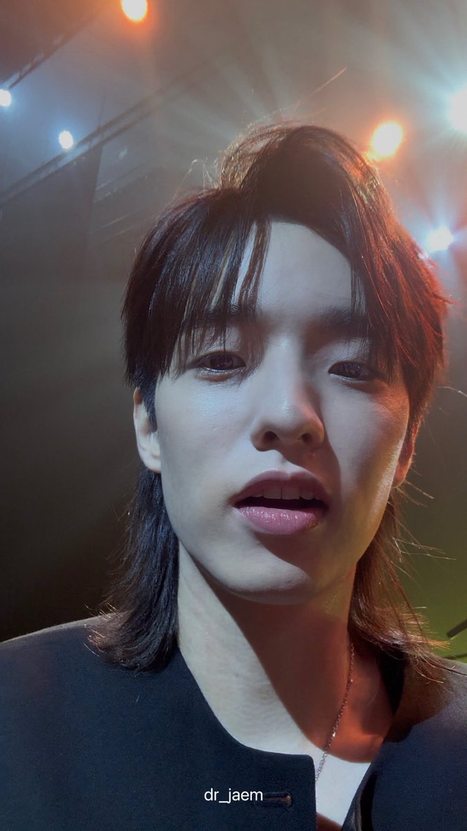dr_jaem's tweet image. 입술 한바가지 바부똥강쥐 ᴖ ̫ᴖ