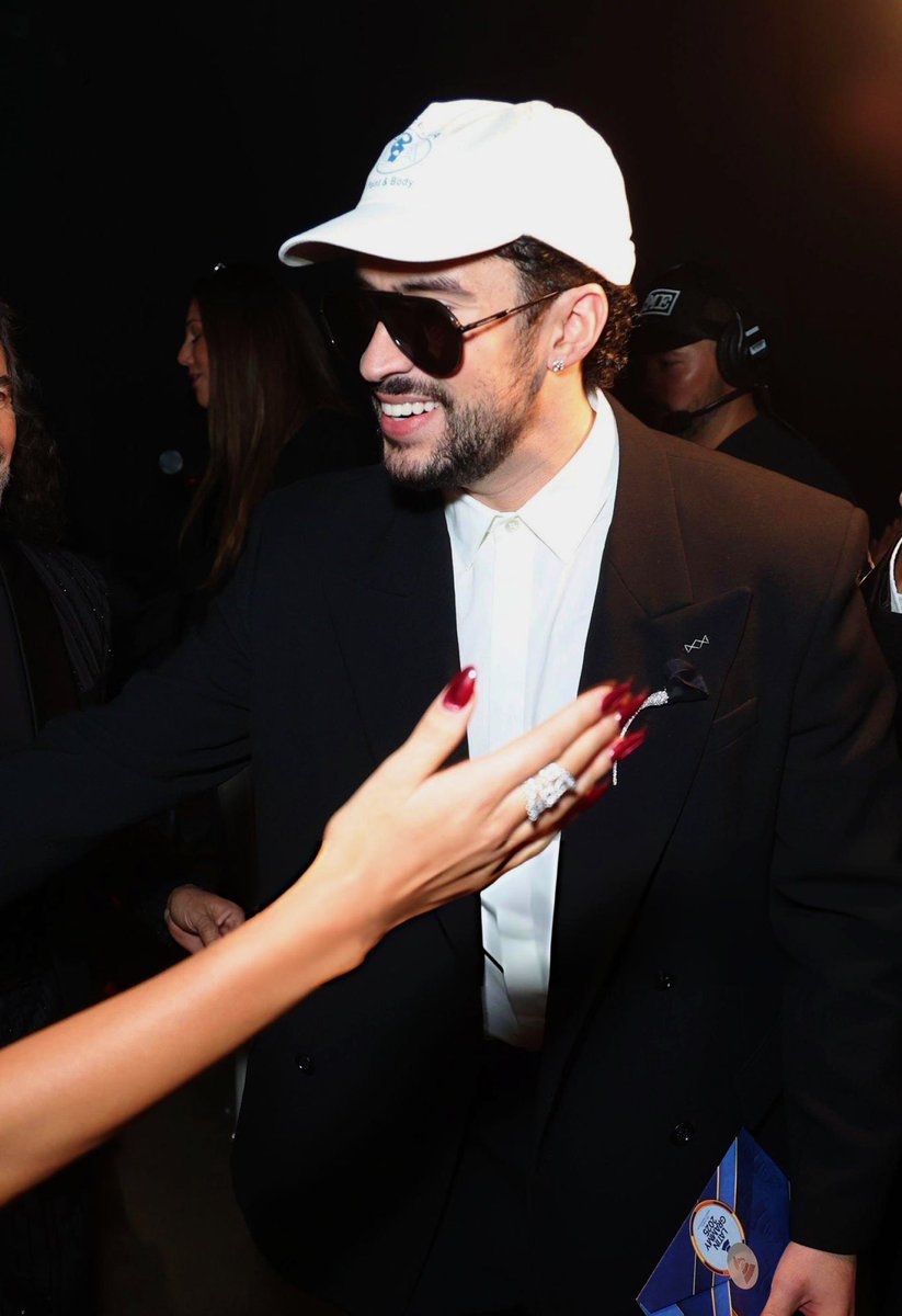 Bad Bunny en los Latín Grammys. 🤍