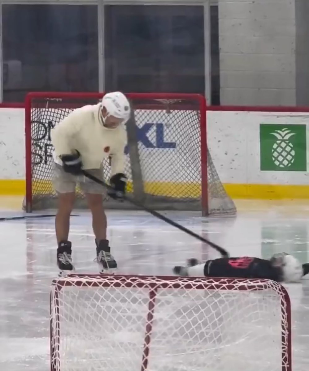 NotAlexVlasic's tweet image. The beautiful game. #marchy