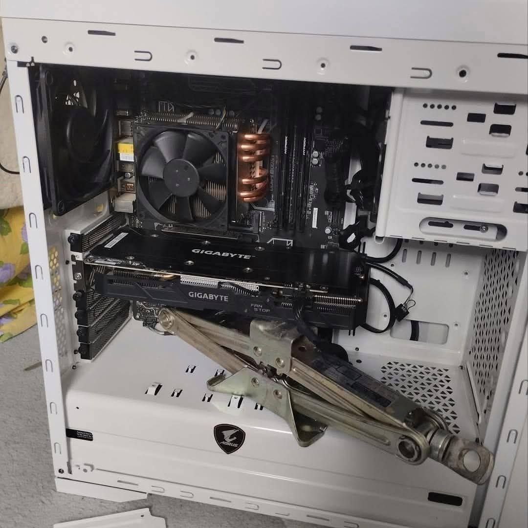 vxunderground's tweet image. 