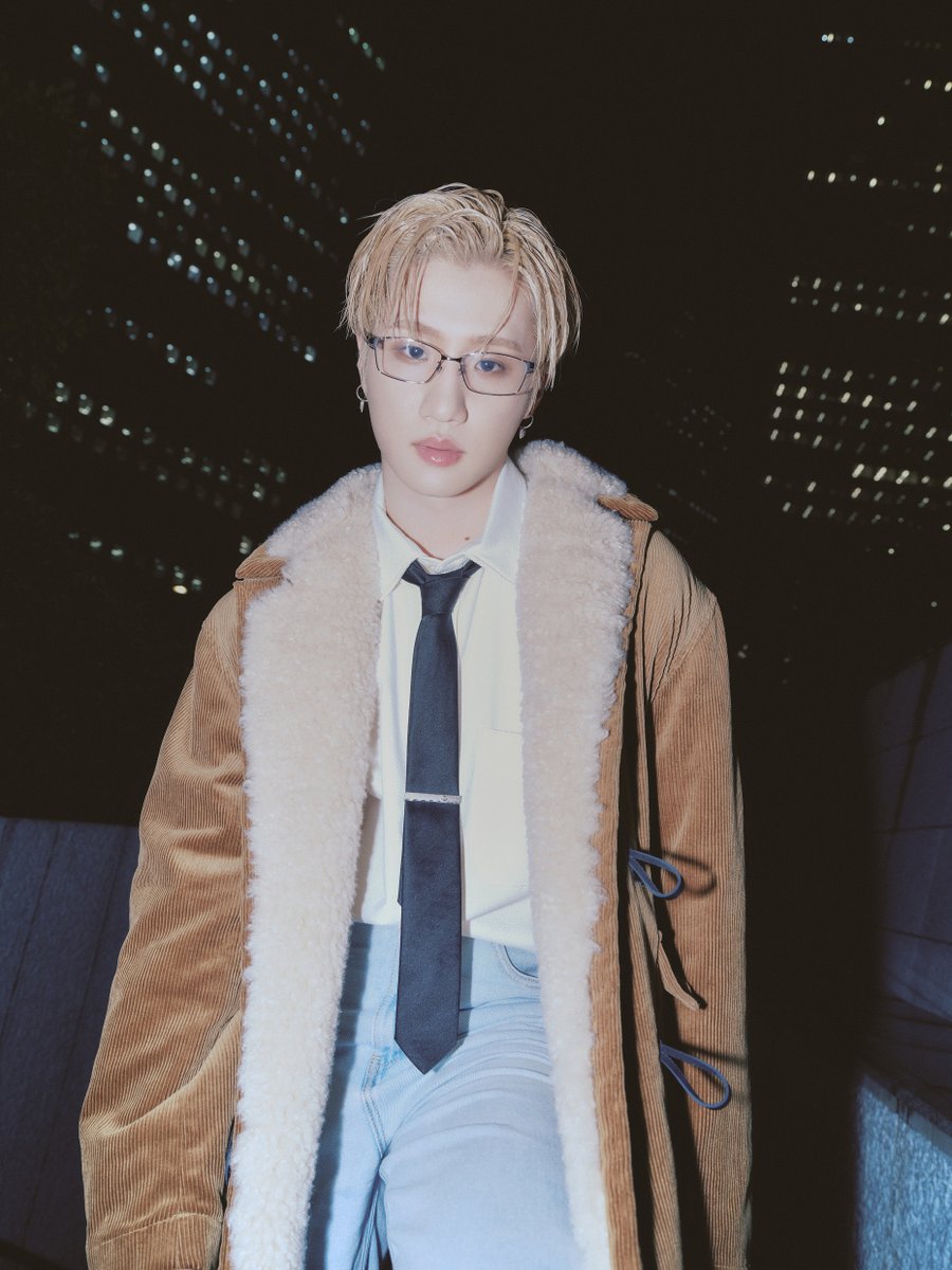 松井利樹／アーティスト
droptokyo.com/freshsnaps/344…
福岡県出身、2000年3月26日生まれ。BALLISTIK BOYZのメンバーで、趣味はゴーカートとF1観戦。好きな食べ物はうどん。MBTIはENFJ。今後の目標は、BALLISTIK BOYZとしてアリーナツアーを実現すること。

アウター／#HYSTERICGLAMOUR

#droptokyo