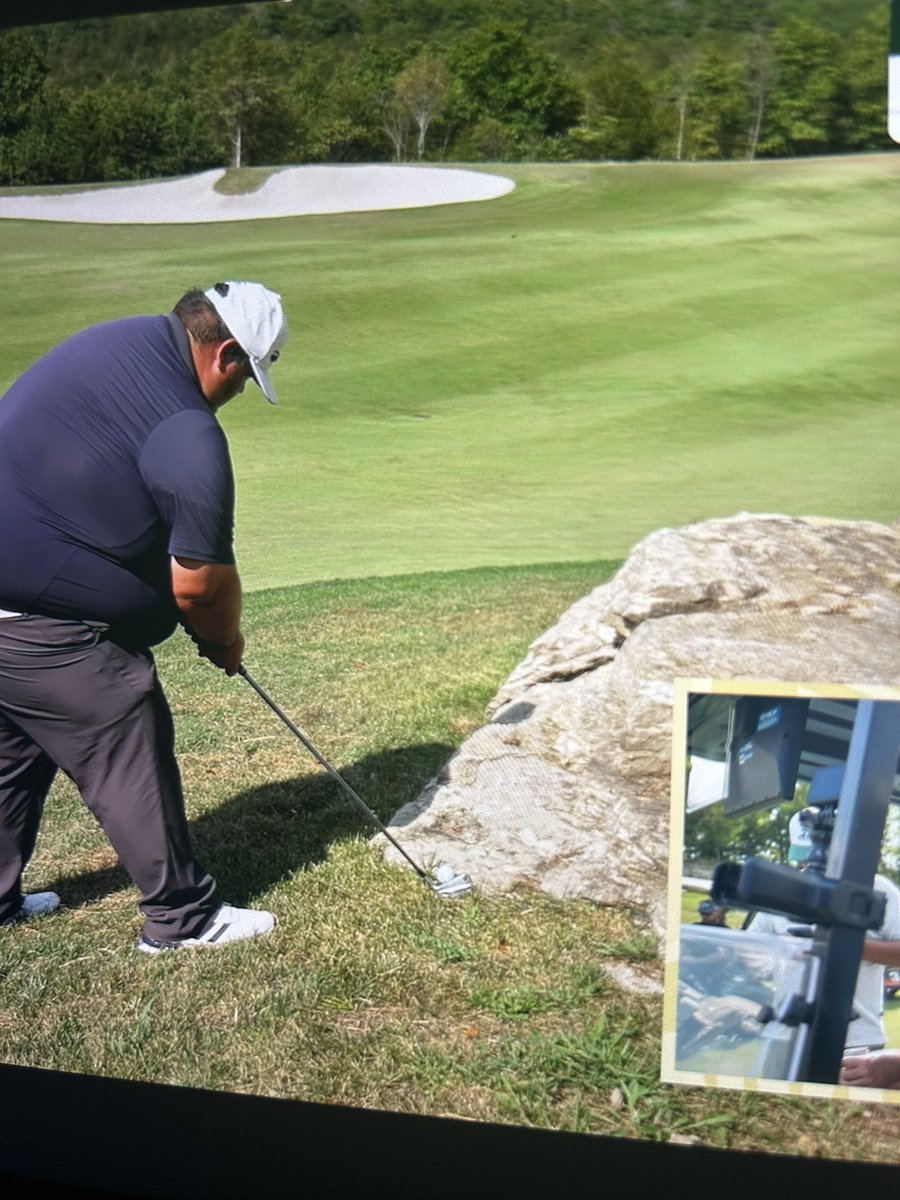 JulietRomeoPapa's tweet photo. Beef playing it as it lies…#notacheater #internetinvitational https://t.co/yxFZxwTVoH
