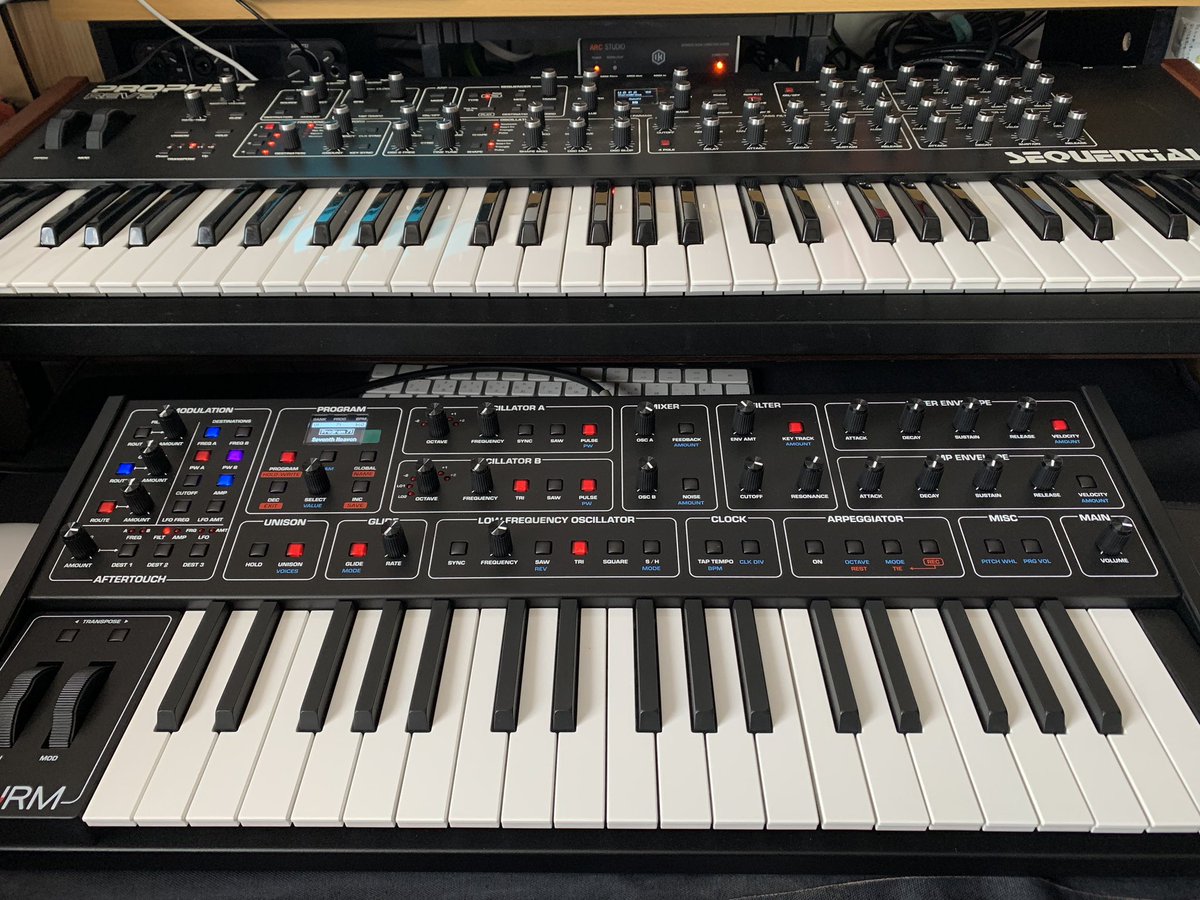 TsuruSwing's tweet image. やっぱり買ってしまった🎹
触る時間あんまりないけど12/5の
イベントでデビューさせます

#Sequential 
#Fourm