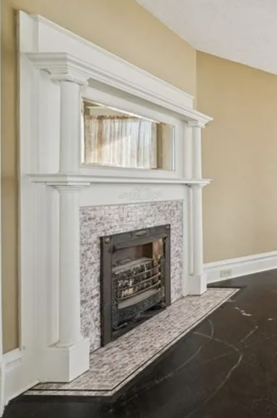 oldhouseunder50's tweet photo. c.1900 Three Bedroom #Pennsylvania #ColonialRevival With Lovely Original Elements $144K.
https://t.co/VHgnoL6kZS https://t.co/NUduhEAB8F