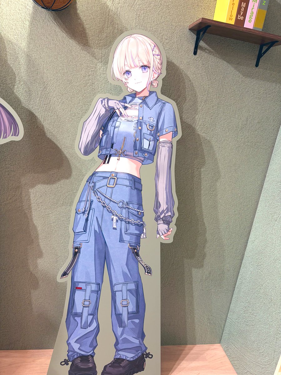 miniringo1201's tweet image. 今日は旦那とばんちょとHMVに来た！
人少ないタイミングだったのでめっちゃ撮った！きゃわわ✨️

#Snapshot
#ReGLOSS