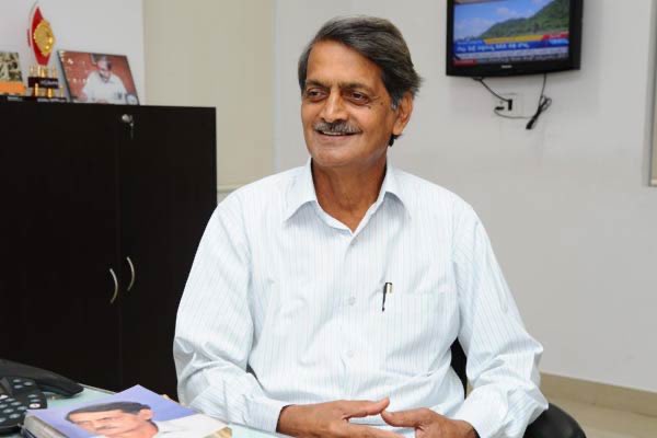 తెలంగాణ నీటిహక్కుల కోసం జీవితకాలం పరితపించిన మహనీయుడు ఆర్.విద్యాసాగరరావు గారి జయంతి సంధర్భంగా ఇవే ఘన నివాళులు