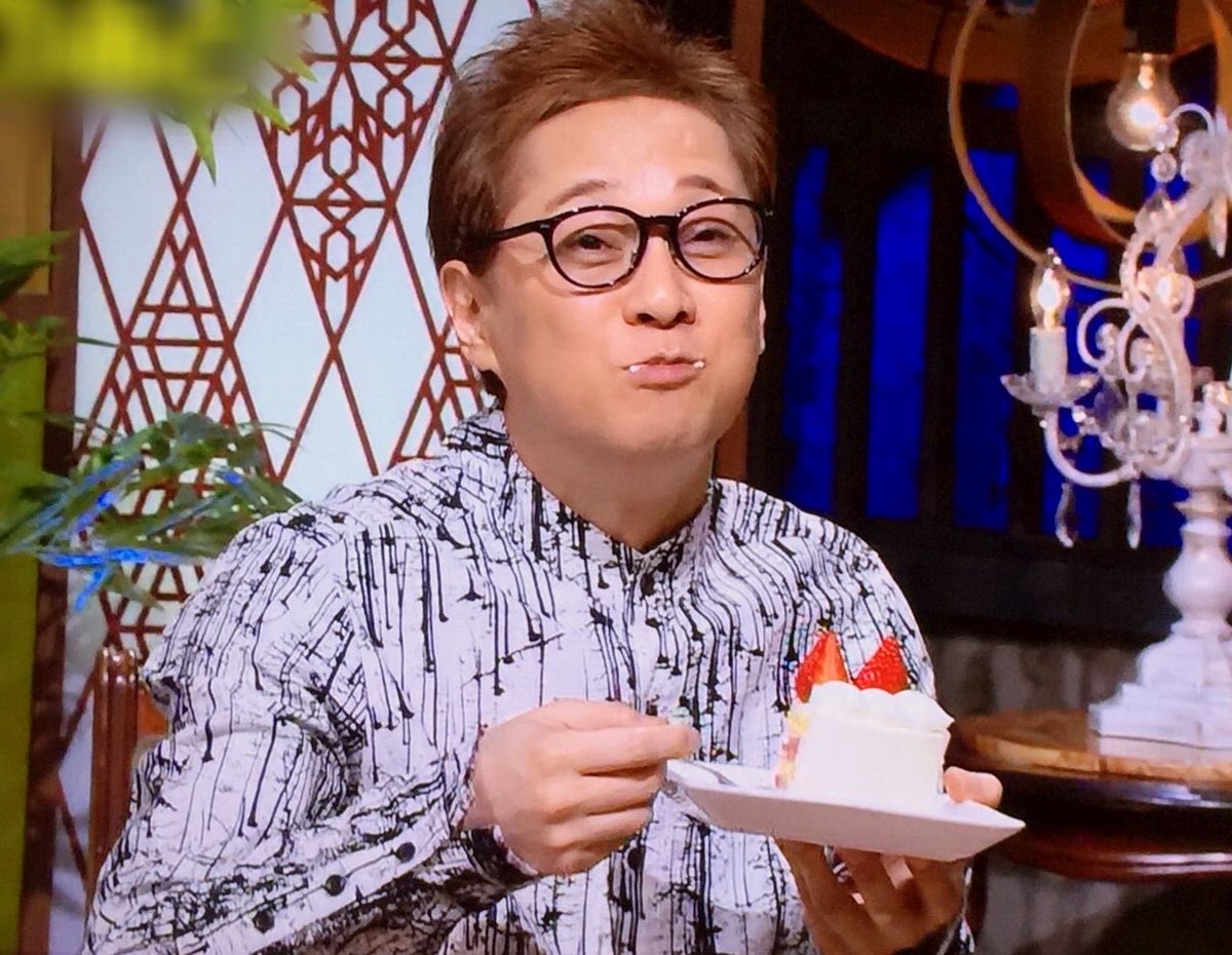 td0E8wLxBN67198's tweet image. 中居くん。本当に走り続けて来たよね。ありがとね🙂‍↕️自分は後回しで、
後輩やスタッフさん、ファンや生きづらさを抱えてる人のために無理して来たよね。
今はただただ美味しいもの食べて、
寝て、野球観て、たまに麻雀して😉笑って気楽に過ごしてね🌿
いつまでも待ってるﾂﾞﾗﾂﾞﾗ😉