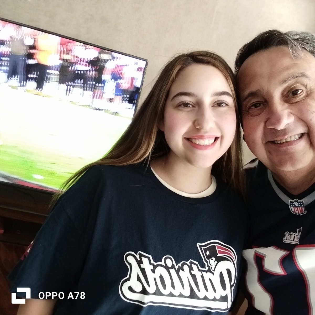 AlbertoHdzMX's tweet photo. @FOXImpactoNFL #foximpactonfl Saludos desde Monterrey, excelente narración y comentarios @pepesegarra @rgarciaochoa @JosePabloCoello https://t.co/1CrABwls08