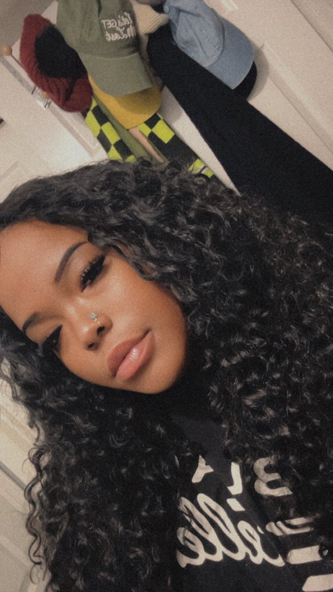 Akienia Amor (@akieniaamor) on Twitter photo 