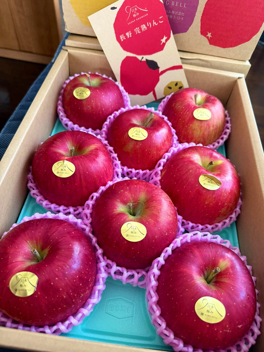 長野から林檎🍎が沢山届いたよー @coco_ske48 こっちゃんꉂ🤣𐤔