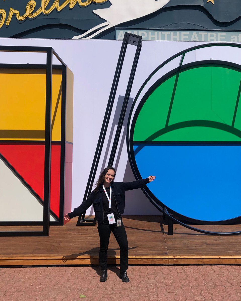 lifeatgoogle's tweet image. At Google’s NYC office, Sarah works at the intersection of storytelling, technology, and public impact as an External Communications Manager. Her role spans media outreach, PR campaigns, spokesperson work, and helping audiences make sense of Google’s innovations.

In her words,…