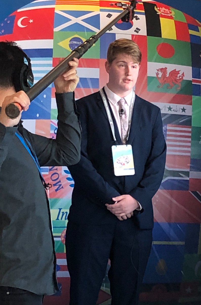 ⭐ 𝘽𝙪𝙧𝙚𝙖𝙪 𝙎𝙥𝙤𝙩𝙡𝙞𝙜𝙝𝙩 ⭐
𝗔𝘆𝗱𝗮𝗻 𝗠. from 𝗦𝘆𝗱𝗻𝗲𝘆, 𝗔𝘂𝘀𝘁𝗿𝗮𝗹𝗶𝗮 will be the Rapporteur in MS DISEC. This will be Aydan's 1st #MMUN conference as a Bureau Member! He has attended Rome, NYC, and will now add Bangkok to his MMUN travels.
#ItTakesAllofUs