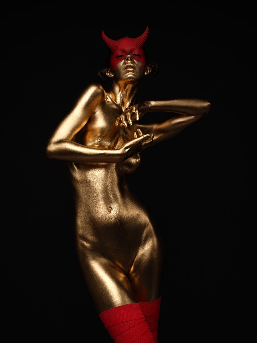 Good morning😈

“Under the Black Sun” series
Photo/body painting: Shad
Model: Tanya Asmodeus
Camera/lens: Fujifilm GFX 100S + Fujifilm GF 55 f/1.7

Available on Manifold, 0.5 eth