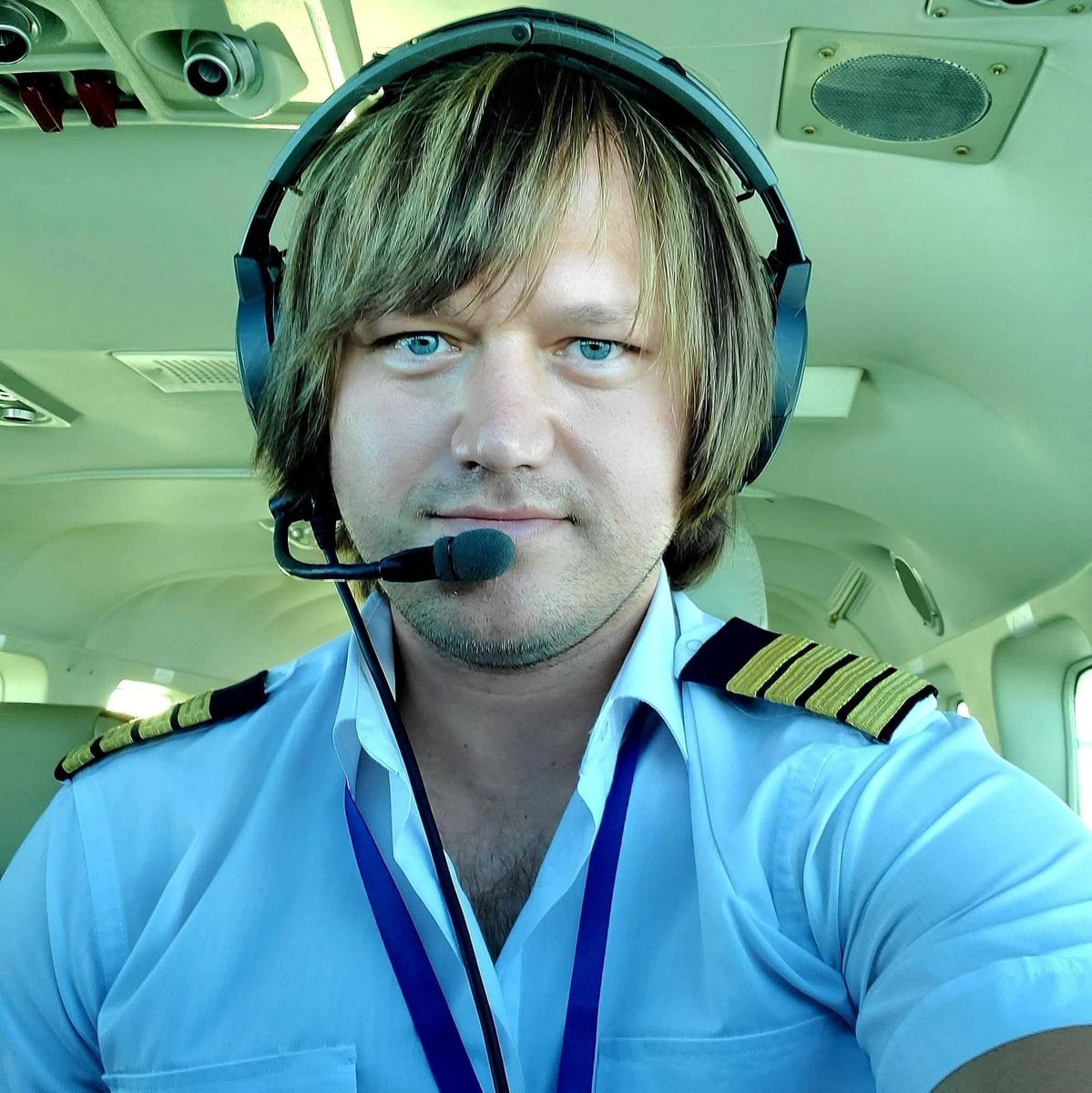 Muğla'da Ölümden Döndü, Hırvatistan'da Şehit Düştü: Pilot Hasan Bahar

karyahabermilas.com/mugla-da-olumd…

#HasanBahar
#ŞehitPilot
#Muğla
#Milas
#Yatağan
#Hırvatistan
#OrmanYangınları
#OGM
#YangınSöndürmeUçağı