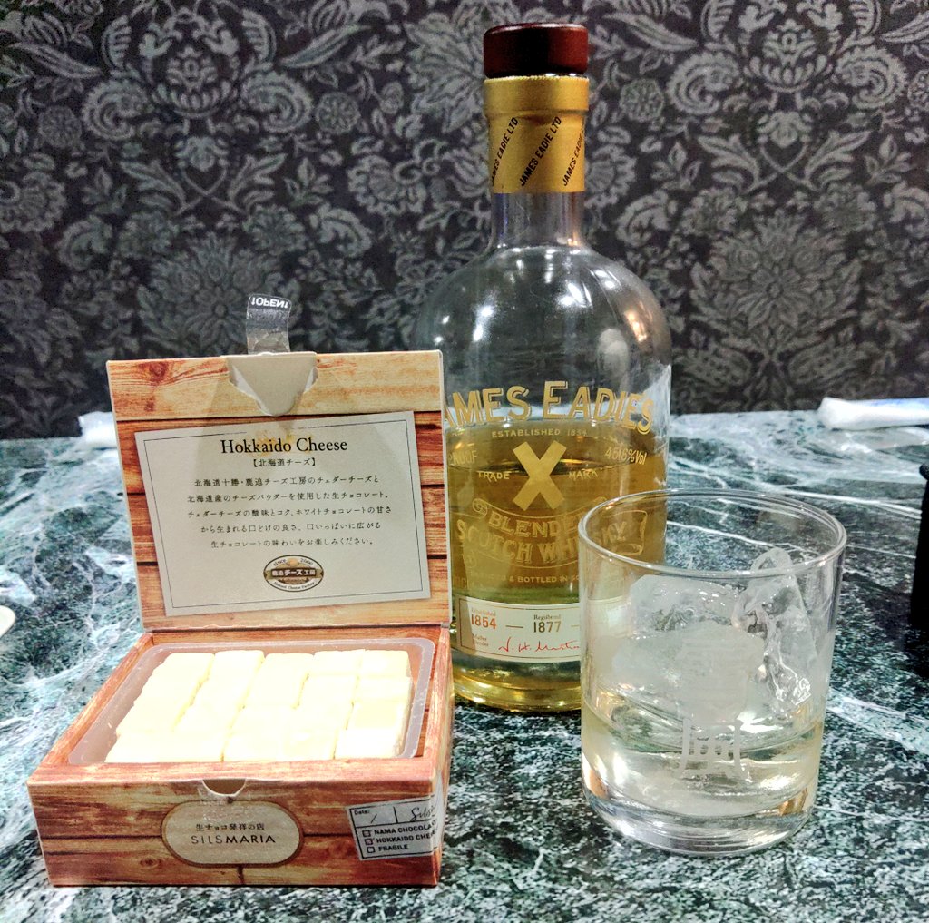 桃ねこto雪風openしました 早いもので後数日で1年です 皆様のおかげで