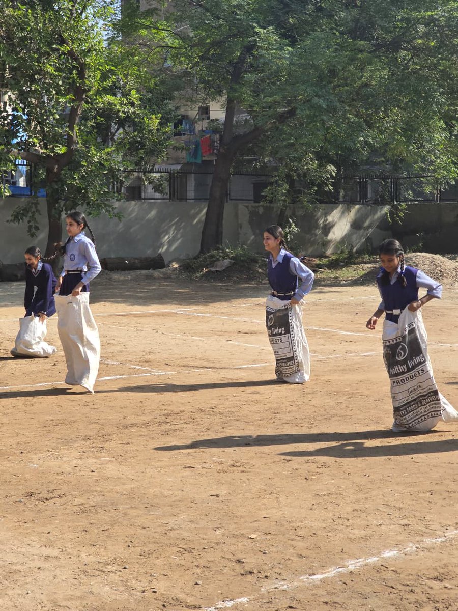 gmmsmhc's tweet photo. Our school conducted activities on Children’s Day &amp; Sports Day under guidance of Incharge Mrs.Bhupinder Kaur.Students joined ,fun races &amp; hygiene awareness tasks. Eco Club &amp; SMC inaugurated a Composite Pit . Swachhta Sewak students awarded certificates for their dedicated efforts https://t.co/NFQStA2khn