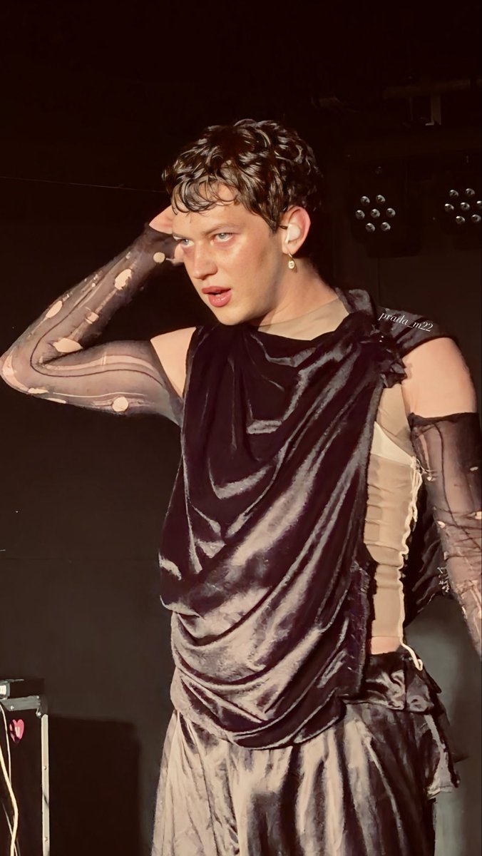 prada_m22's tweet image. Cologne 12/11/2025 #janniarycontent