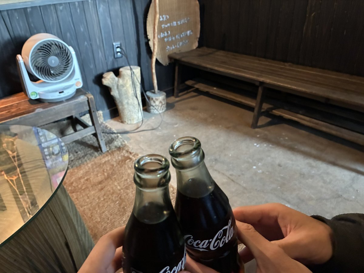 ここも綺麗だったよ！
寄り道で温泉♨️も行ったよ(*´艸`)
ビンコーラ美味しかった(,,•﹏•,,)