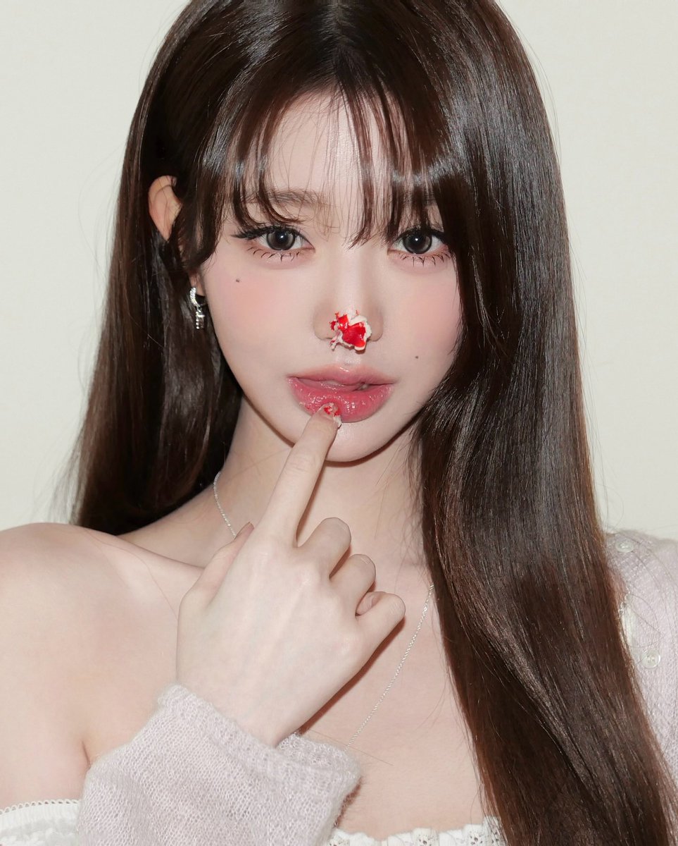 luvwy04's tweet image. 아니 제발 할로윈 원영이 보고 정신나감………