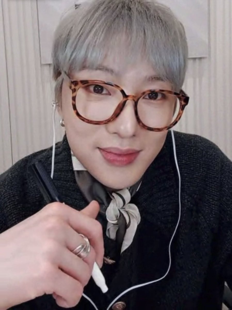 ﾒรักพี่แป๋วﾒ ล้านๆๆๆๆ 𝐟𝐭. 𝐋𝐞𝐨𝐧'𝐬 𝐦𝐨𝐦🥦 tweet media