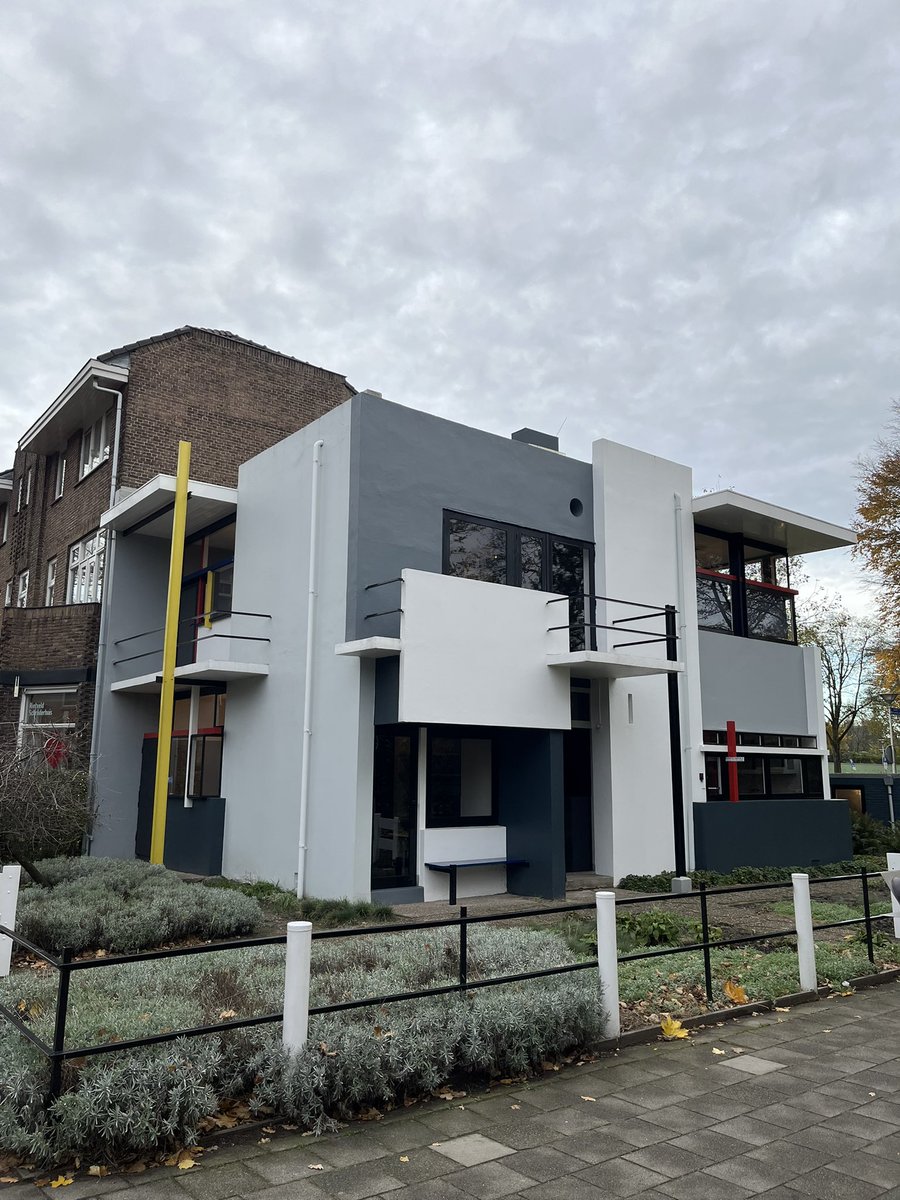 ユトレヒトでのリハーサル後に、ダッシュで世界遺産のリートフェルトの