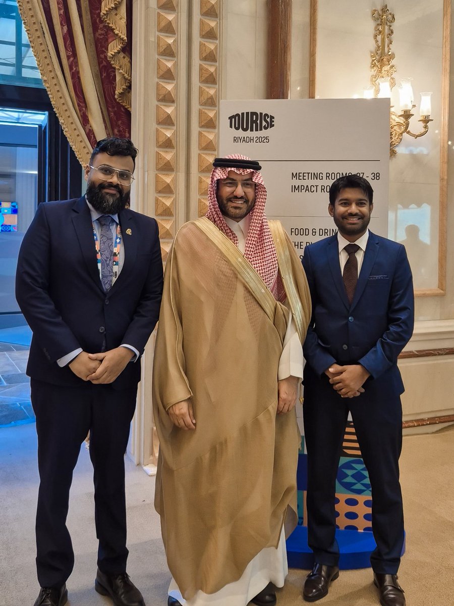 visitmaldivesco's tweet image. Visit Maldives Chairperson Mr Abdulla Ghiyas and CEO and MD Mr Ibrahim Shiuree visited Tourise at the invitation of His Excellency Ahmed Al Khateeb, Minister of Tourism of Saudi Arabia, and Mr Fahd Hamidaddin, CEO of the Saudi Tourism Authority.
