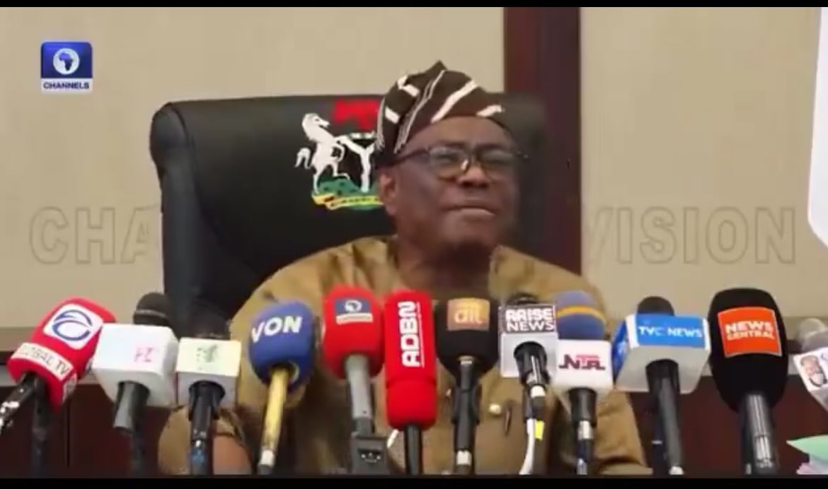 DeleFarotimi's tweet image. You go explain tire, evidence boku..🥱