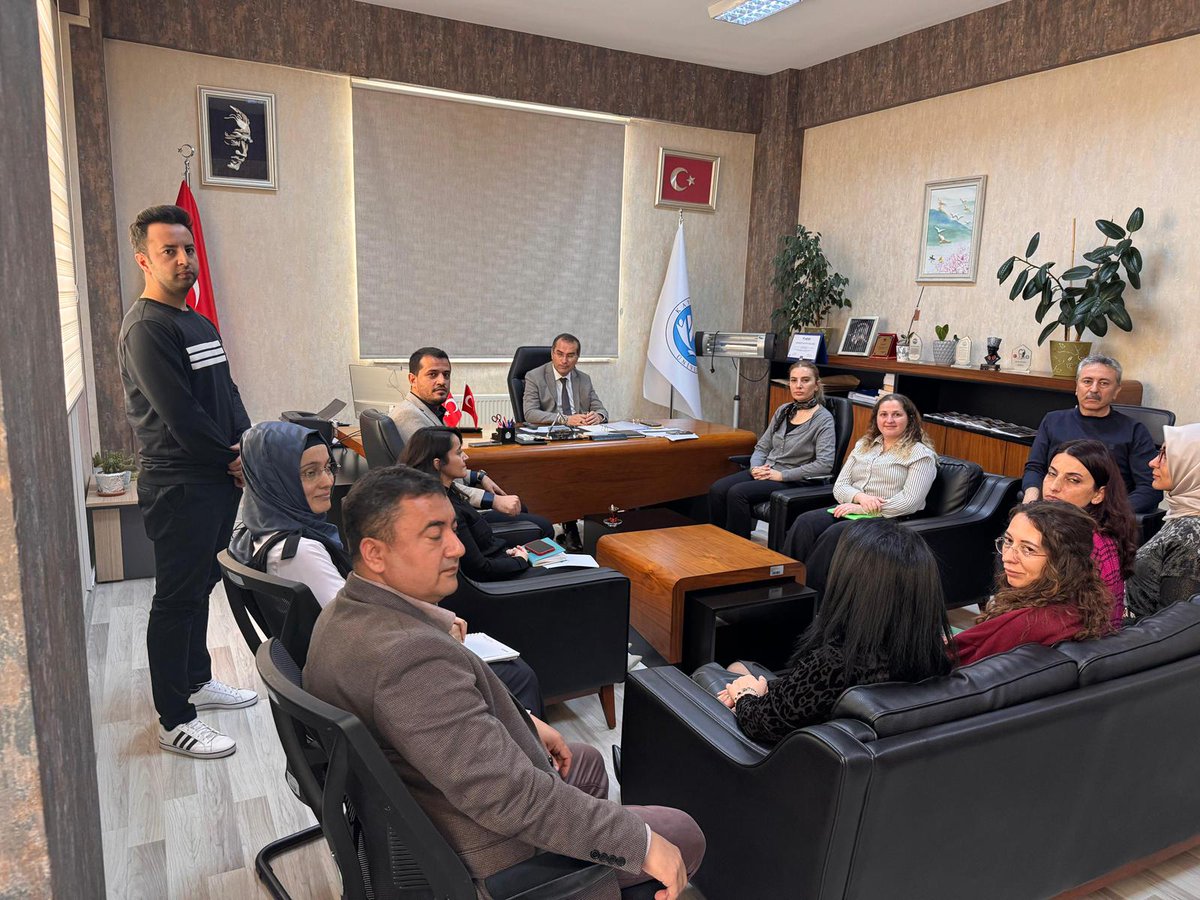 Rektör Yardımcımız Prof. Dr. Ertuğrul Şahmetlioğlu başkanlığında İncesu Ayşe ve Saffet Arslan Sağlık Hizmetleri Meslek Yüksekokulu'na Kalite Güvencesi Çalışmaları kapsamında ziyaret gerçekleştirildi.
#akreditasyon #yökak 
<a href="/SahmetliogluE/">Ertuğrul ŞAHMETLİOĞLU</a> <a href="/incesu_shmyo/">kayu_ıncesushmyokurumsal</a> <a href="/ykalitekurulu/">Yükseköğretim Kalite Kurulu (YÖKAK)</a>