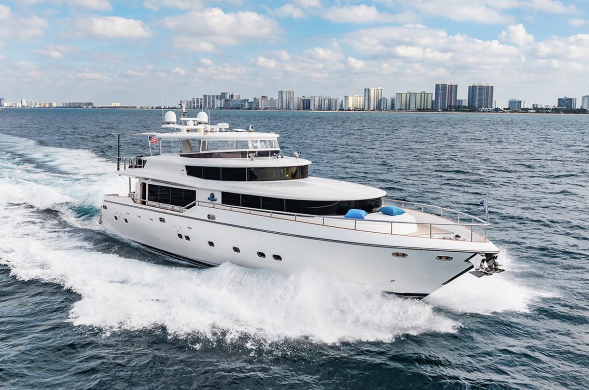 🏷️ 27m Johnson motor yacht Southern Belle sold

The 26.52-metre Johnson motor yacht Southern Belle has been sold, with Jeff Stanley of Gilman Yachts representing the seller.

👀 Read more: superyachttimes.com/yacht-news/joh…